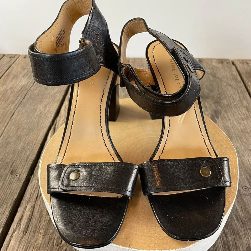 Nine West Chunky Heeled Leather Sandals Size 7.5M EUC